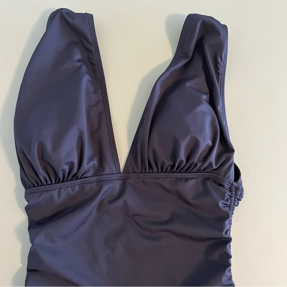 NWT Michael Michael Kors Navy Ruched One-Piece Swimsuit Size 8 Plunge Neckline - Picture 6 of 9